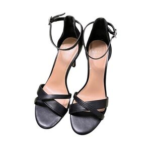 Kaari Blue Smooth Black Marina Heels Size 8M